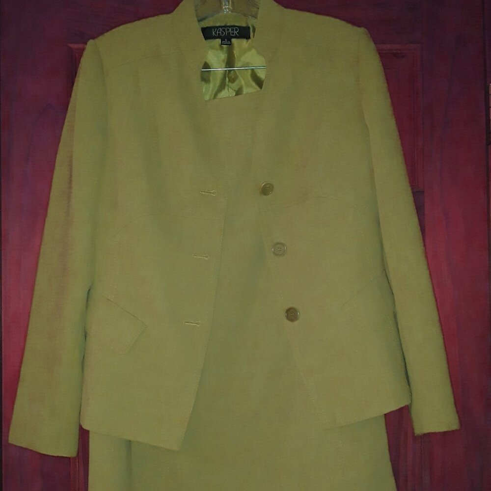 Vintage Kasper SZ 6 Olive Lime Green Lined Blazer Suit Jacket & Skirt Set